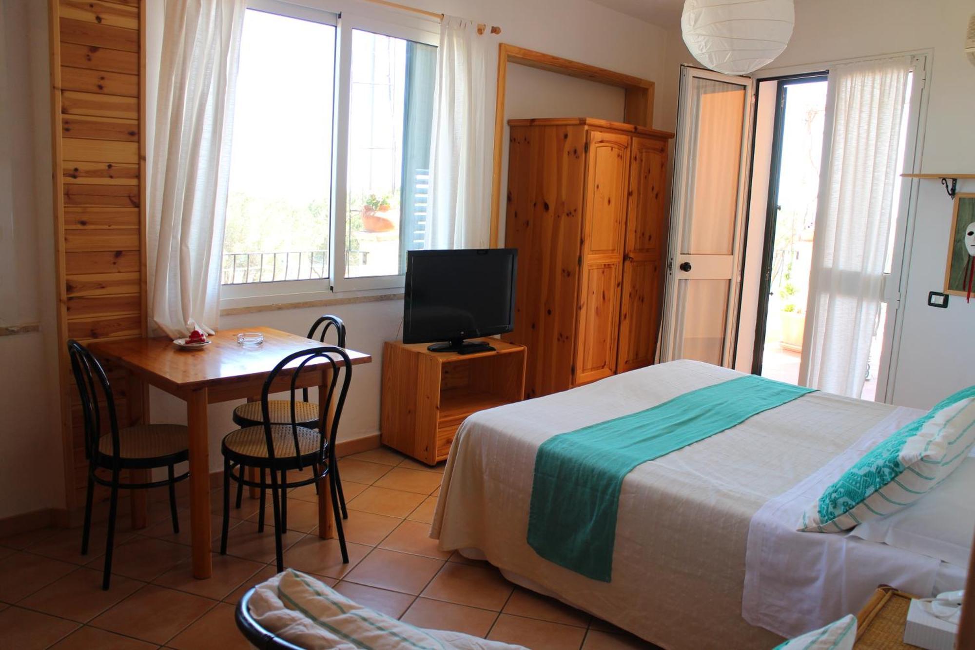 Domus De Janas Sul Mare Hotell Bari Sardo Rum bild