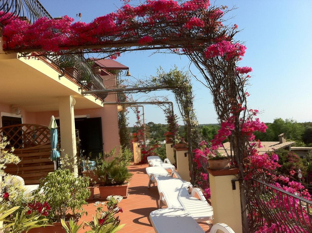 Domus De Janas Sul Mare Hotell Bari Sardo Exteriör bild